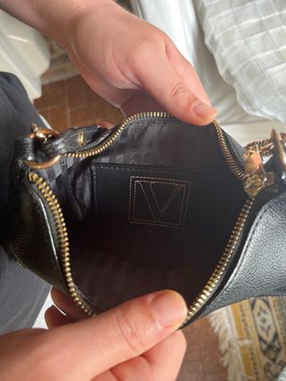 Bolso de mano Victoria's Secret negro