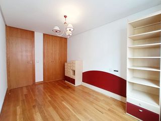 Piso en venta en Plaza España - Villa Pilar - Reyes Católicos - Vadillos en Burgos