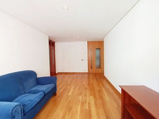 Piso en venta en Plaza España - Villa Pilar - Reyes Católicos - Vadillos en Burgos