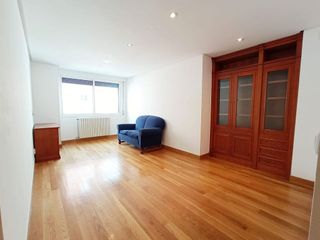 Piso en venta en Plaza España - Villa Pilar - Reyes Católicos - Vadillos en Burgos