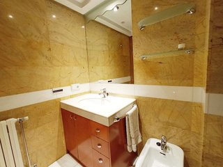 Piso en venta en Plaza España - Villa Pilar - Reyes Católicos - Vadillos en Burgos