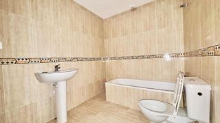 Piso en venta en Residencial Triana - Barrio Alto en Gabias (Las)