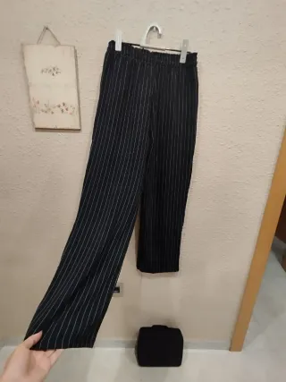 Pantalón fluido rayas