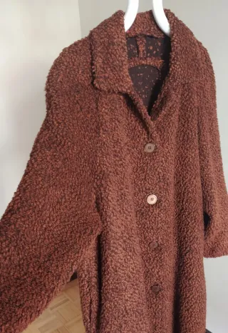 Abrigo lana bouclé marrón vintage talla 50