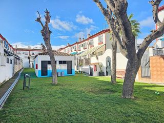 Casa adosada en alquiler en Cavaleri en Mairena del Aljarafe