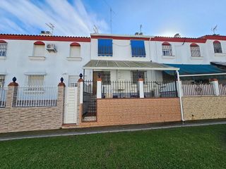 Casa adosada en alquiler en Cavaleri en Mairena del Aljarafe