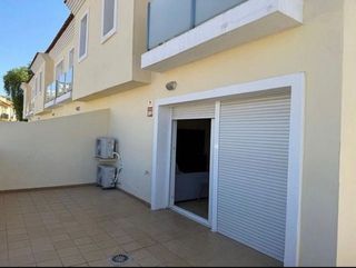 Casa adosada en alquiler en Los Boliches en Fuengirola