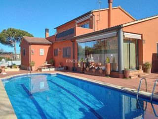 Casa en venta en Vidreres