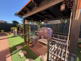 Casa en venta en Vidreres