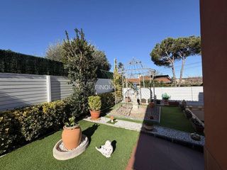 Casa en venta en Vidreres