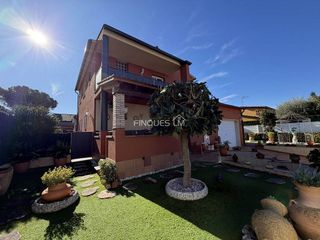 Casa en venta en Vidreres