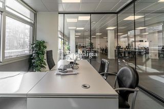 Oficina en alquiler en Les Corts en Barcelona