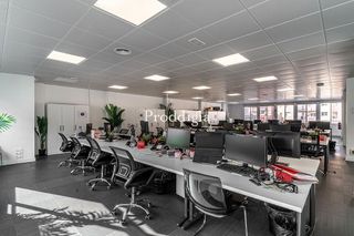Oficina en alquiler en Les Corts en Barcelona