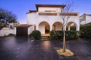 Chalet en venta en Empuriabrava en Castelló d´Empúries