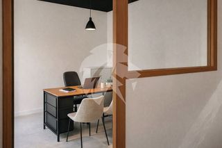 Oficina en alquiler en En Corts en Valencia