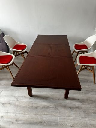 Mesa de comedor de madera extensible hasta 210cm