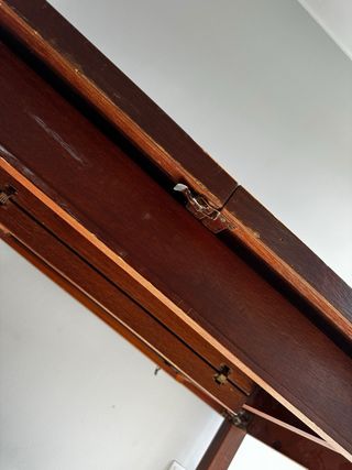 Mesa de comedor de madera extensible hasta 210cm