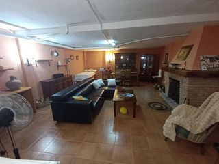 Casa adosada en venta en Linares