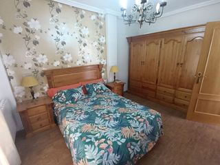 Casa adosada en venta en Linares