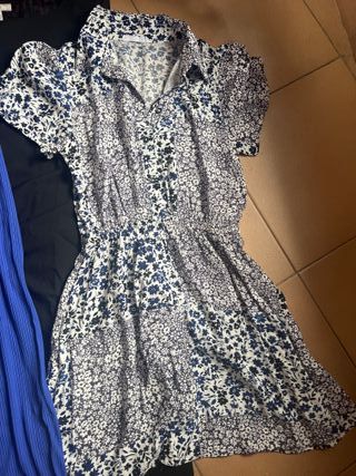 Conjunto di 4 vestiti da donna taglia XS, come nuovi