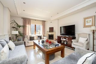 Casa adosada en venta en Crta. De la Sierra en Granada