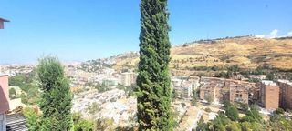 Casa adosada en venta en Bola de Oro - Serrallo en Granada