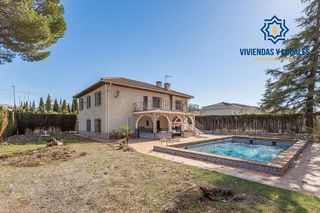 Chalet en venta en Gójar