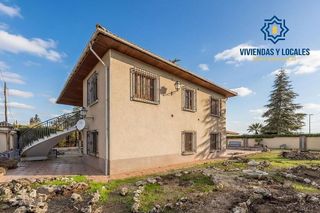 Chalet en venta en Gójar