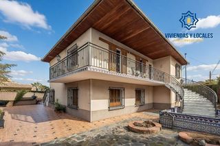 Chalet en venta en Gójar