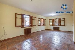 Chalet en venta en Gójar