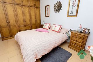 Chalet en venta en La Granja-La Colina-Los Pastores en Algeciras