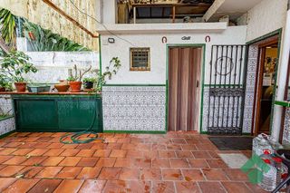 Chalet en venta en La Granja-La Colina-Los Pastores en Algeciras