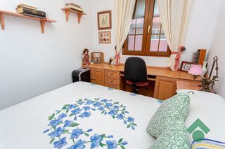 Chalet en venta en La Granja-La Colina-Los Pastores en Algeciras