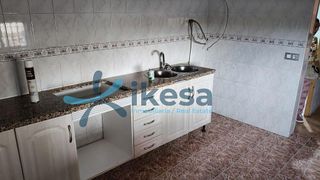 Casa adosada en venta en La Estación en Badajoz