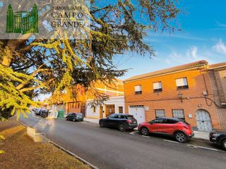 Casa adosada en venta en Ave María en Palencia