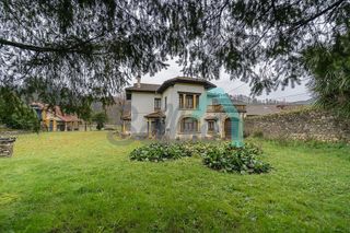 Chalet en venta en Piloña