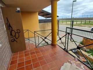 Casa adosada en venta en Parla Este en Parla