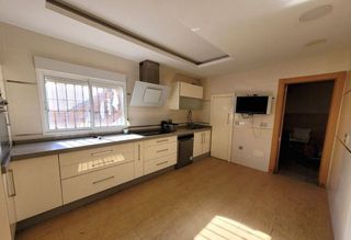 Casa en venta en Puerto de la Torre - Atabal en Málaga