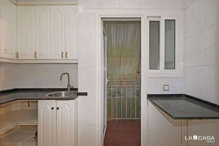 Piso en venta en Santa Eulàlia en Hospitalet de Llobregat, L´