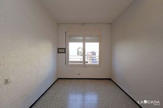 Piso en venta en Santa Eulàlia en Hospitalet de Llobregat, L´