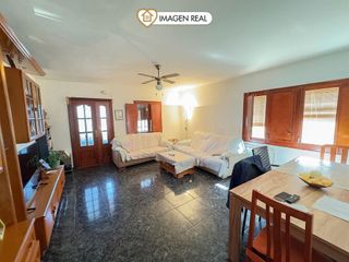 Chalet en venta en Vallirana