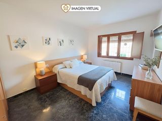 Chalet en venta en Vallirana