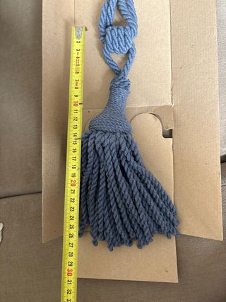 Alzapaño cortina cuerda borla gris