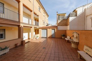 Piso en venta en Avda. De los Ogíjares en Armilla