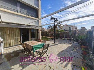 Casa pareada en venta en Els Munts en Torredembarra