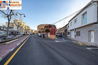 Casa adosada en venta en Avda. De los Ogíjares en Armilla