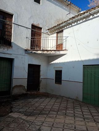 Casa adosada en venta en Fernán-Núñez