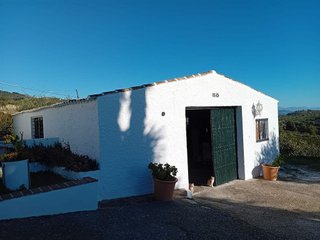 Cortijo en venta en Alozaina