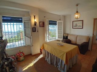 Cortijo en venta en Alozaina