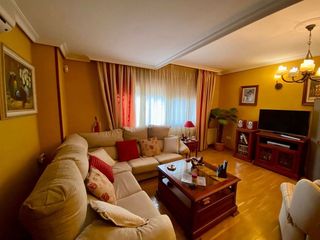 Casa adosada en venta en Marianistas - AVE en Ciudad Real